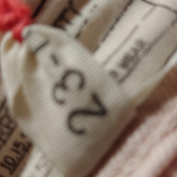 Current Elliot Pink Jeans Distressed 23 Fling - Picture 10 of 12